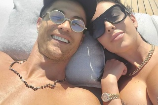 Georgina a Ronaldo často oddychujú na jachtách.