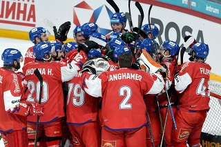 Českí hokejisti sa tešia po triumfe na turnaji Karjala Cup v Helsinkách 10. novembra 2019.