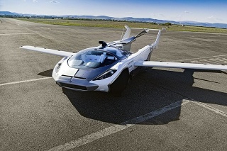 Unikátny model je schopný lietať i jazdiť po ceste ako normálne vozidlo.