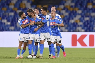 Koronavírus zasiahol v talianskej lige i futbalistu Neapola. (ilustračné foto) 