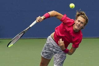 Americký tenista Sebastian Korda, syn bývalého českého tenistu Petra Kordu.