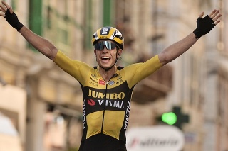 Wout Van Aert sa stal víťazom 1. etapy pretekov Critérium du Dauphiné.