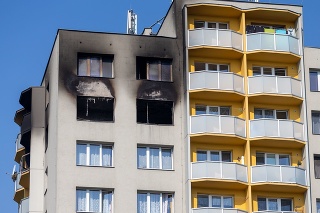 Českom otriasla tragédia, pri požiari zomrelo 11 ľudí.