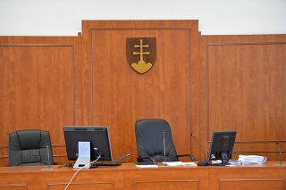 V súdnej sieni pred hlavným pojednávaním v kauze vraždy novinára Jána Kuciaka 