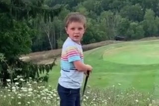 Štvorročný golfista to natrie aj profíkom: O tom, čo dokázal na trávniku, snívajú iní celý život