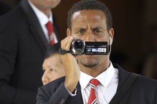 Legendárny futbalový stopér Manchesteru United Rio Ferdinand.