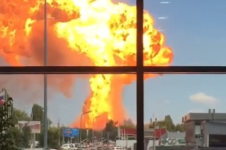 Nepríjemný pohľad na ďalšiu hrozivú explóziu: V Rusku vybuchla čerpacia stanica
