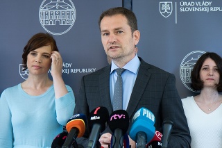 Premiér Igor Matovič (47) tvrdí, že polmiliardovú stratu vykryjú šetrením na jednotlivých ministerstvách. 