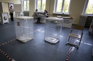 Ruskí voliči sa od štvrtka môžu zapojiť do hlasovania o zmenách v ústave.