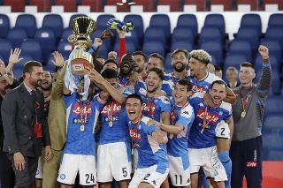 Lobotka už s Neapolom získal Taliansky pohár, teraz sa chcú pobiť o miestenku do Ligy majstrov.