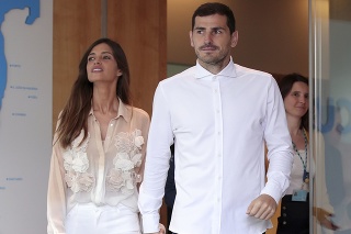 Po piatich rokoch sa oficiálne skončilo manželstvo legendárneho španielskeho brankára Ikera Casillasa a atraktívnej televíznej reportérky Sary Carbonero.