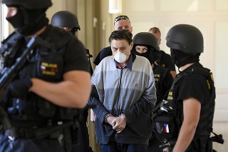 Jozef Majský
je odsúdený
na 9 rokov väzenia.