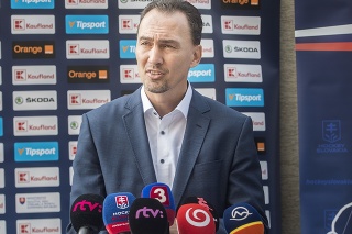Miroslav Šatan vidí v mladých hráčov veľkú budúcnosť.