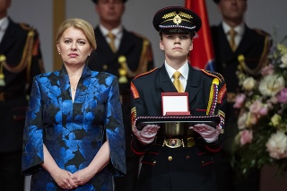 Prezidentka SR Zuzana Čaputová počas slávnostného ceremoniálu udeľovania štátnych vyznamenaní.