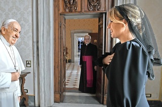 Prijal pozvanie: Pápež František príde v septembri na Slovensko po tom, čo ho pozvala prezidentka vo Vatikáne.