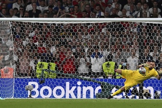Taliansky brankár Gianluigi Donnarumma sa stal hrdinom finále Anglicko - Taliansko na EURO 2020 vo futbale na Wembley.