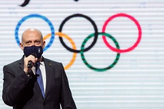 Na snímke prezident Slovenského olympijského a športového výboru (SOŠV) Anton Siekel počas brífingu na tému Jeden rok do začiatku zimných olympijských hier v Pekingu.