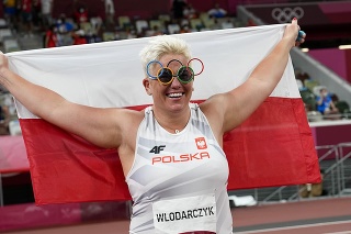 Poľka Anita Wlodarczyková získala už tretiu zlatú olympijskú medailu v hode kladivom. 