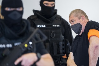 Bývalý špeciálny prokurátor Dušan Kováčik pred hlavným pojednávaním na Špecializovanom trestnom súde 