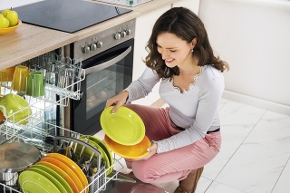 Umývačka
šetrí vodu
viac ako ručné
umývanie riadu.