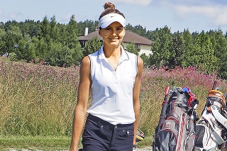 Z krásnej tenistky Hantuchovej je sexi golfistka.