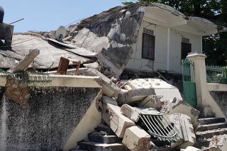 Haiti zasiahlo zemetrasenie s magnitúdou 7,2.
