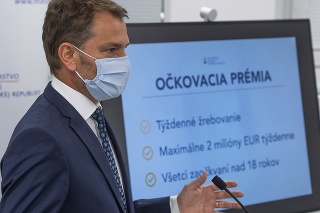 Podpredseda vlády a minister financií SR Igor Matovič (OĽaNO) počas tlačovej konferencie k podpore očkovania proti Covid-19 v Bratislave 