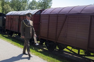 Vlak používaného na prepravu väzňov do vyhladzovacieho tábora Jasenovac.