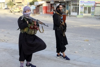 Povstalci z Talibanu sa zmocnili metropol dvoch ďalších afganských provincií.