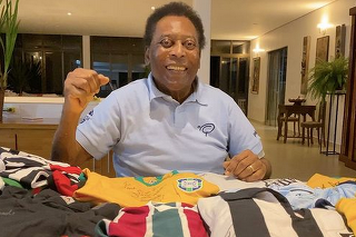 Bývalý brazílsky futbalista Pelé (80) zostal na jednotke intenzívnej starostlivosti (JIS).