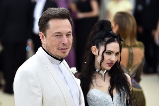 Elon a Grimes majú spolu syna,
ktorého pomenovali X Æ A-Xii.