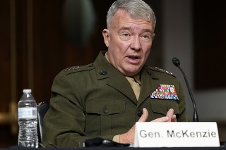 Veliteľ amerických síl na Blízkom východe generál Kenneth McKenzie.
