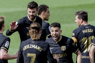 Futbalisti Barcelony zvíťazili nad Villarrealom 2:1.