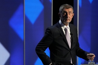 Český premiér Andrej Babiš v televíznej debate pred voľbami.