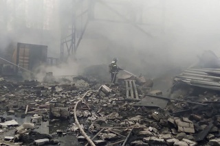 Požiar vo výrobni strelného prachu usmrtil 16 ľudí.