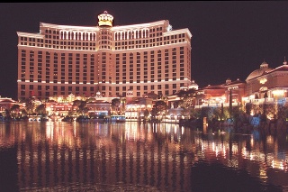 Jeden z najslávnejších hotelov Bellagio v Las Vegas.