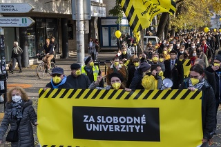 Zodpovedný protest za slobodné univerzity v Bratislave.
