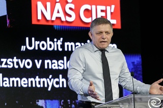 Predseda strany Smer-SD Robert Fico počas pracovného snemu strany Smer – SD v Bratislave 17. novembra 2021.