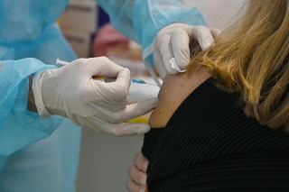 V Trnavskom kraji podali počas víkendu viac ako 3 600 dávok vakcíny.