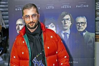 Herec
Viktor
Horján
obľubuje
extravaganciu.