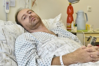 Peter z Česka sa mesiac lieči na covid v nemocnici.