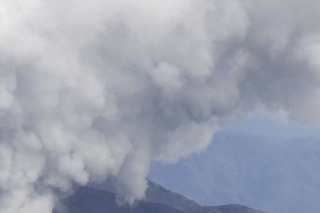 Vybuchla sopka Aso