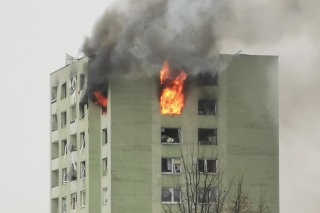 Bytovku v Prešove zachvátili plamene.