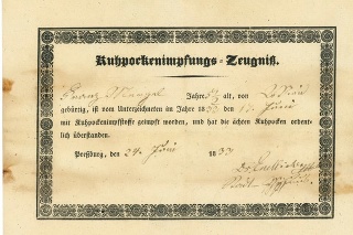 Očkovací preukaz Franza proti pravým kiahňam pochádza z roku 1833.