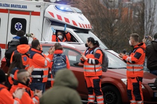 Zábery z protestu záchranárov.