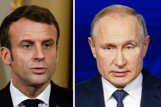 Francúzsky prezident Emmanuel Macron a šéf Kremľa Vladimir Putin