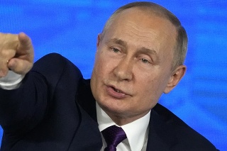 Vladimir Putin na výročnej tlačovej konferencii.