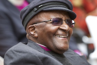 Arcibiskup Desmond Tutu na archívnej snímke z roku 2017