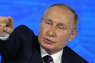 Vladimir Putin na výročnej tlačovej konferencii.