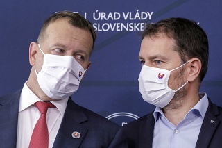 Zľava predseda NRSR Boris Kollár a podpredseda vlády a minister financií SR Igor Matovič 